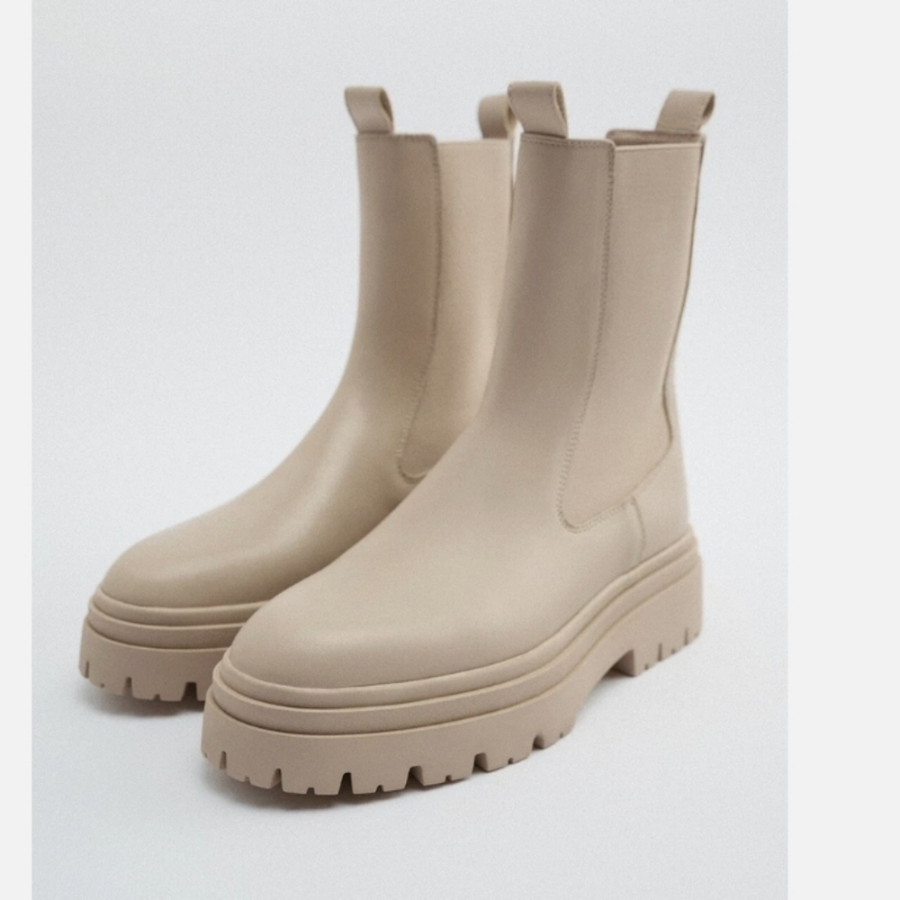 NWT ZARA FLAT ANKLE BOOTS ECRU WHITE 2154/910 SZ 6.5